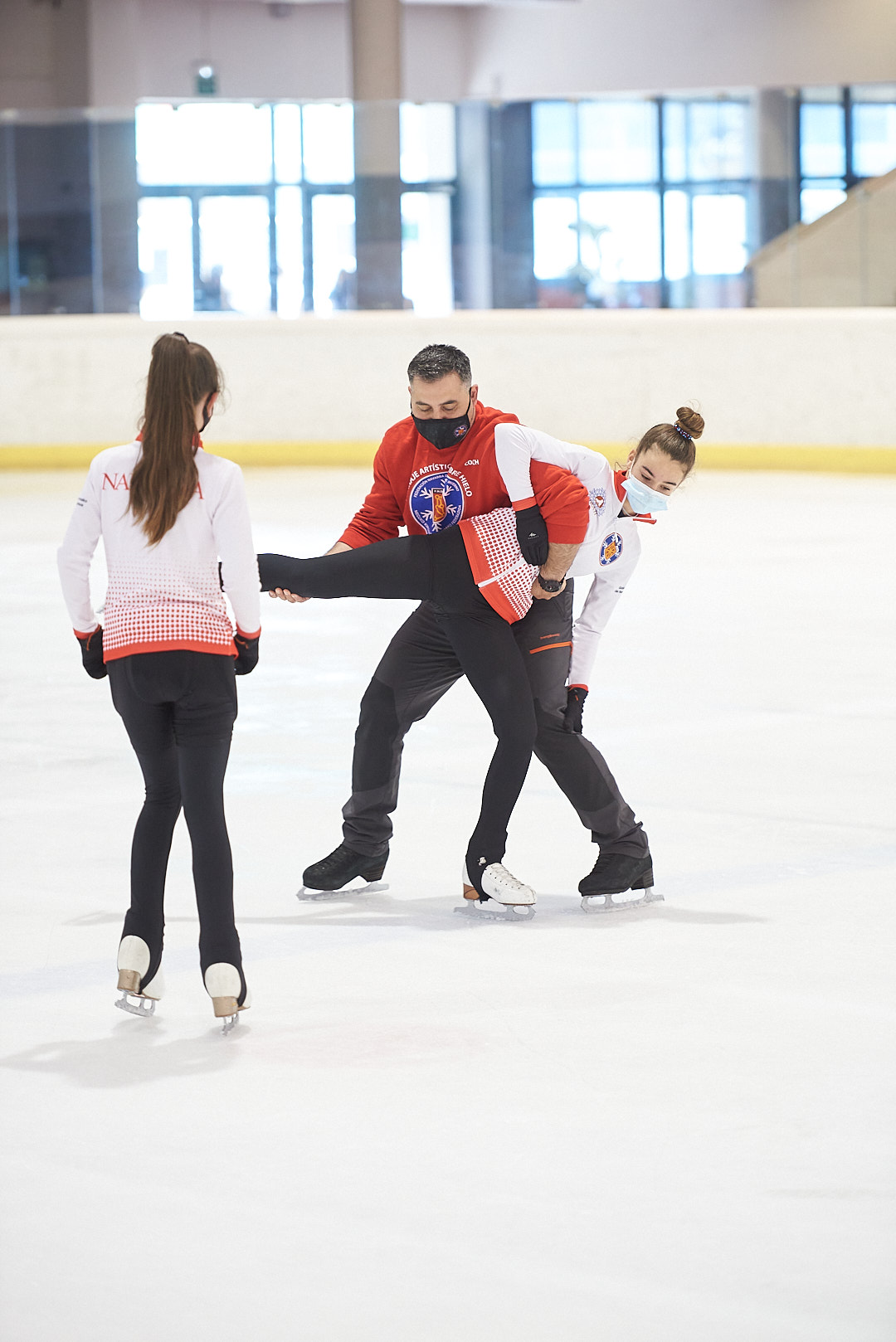 PROMOCIÓN A LA COMPETICIÓN PATINAJE ARTÍSTICO SOBRE HIELO -3